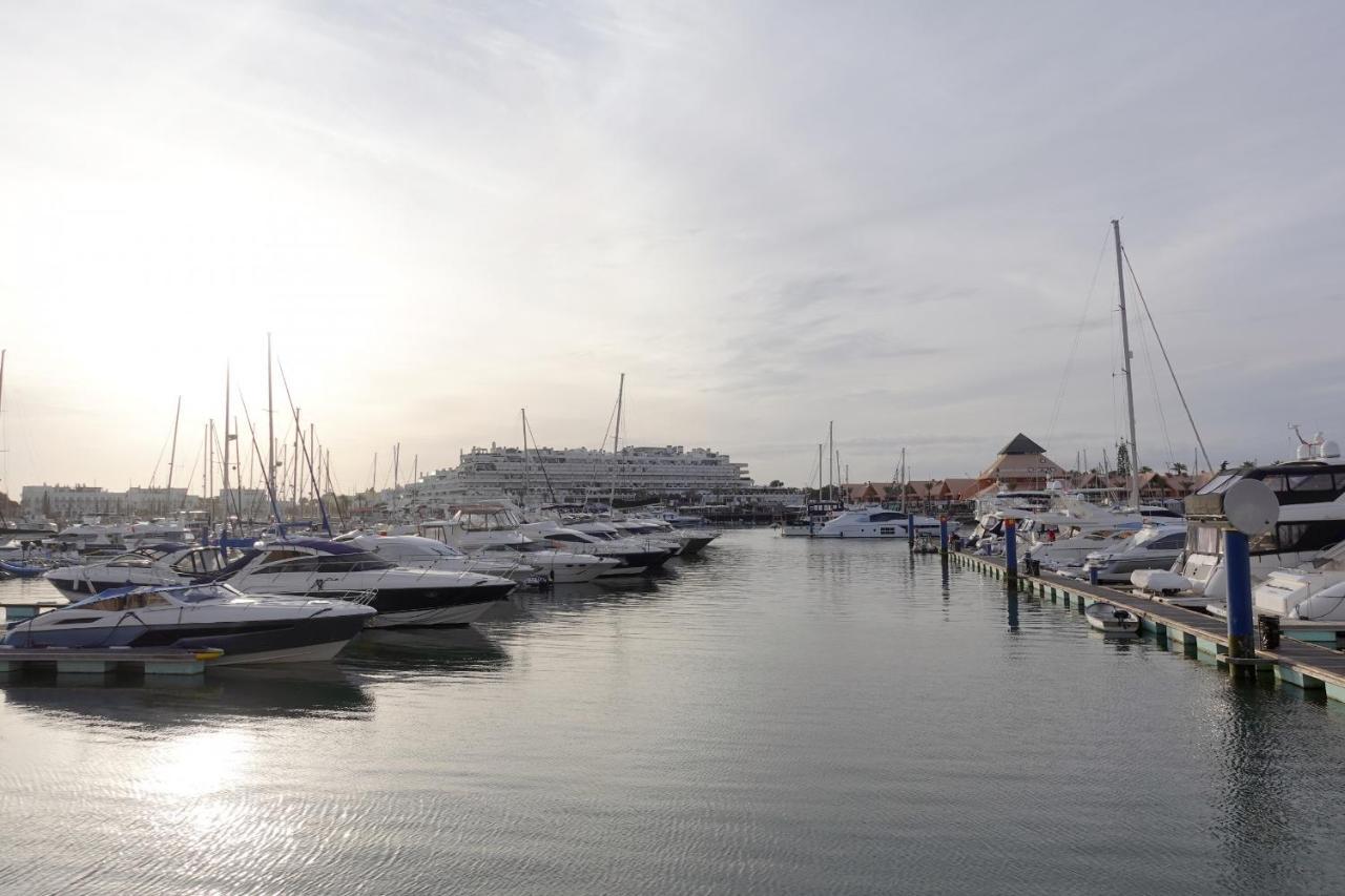 Hopstays Vilamoura All In - Marina View Apartment Quarteira Exteriör bild