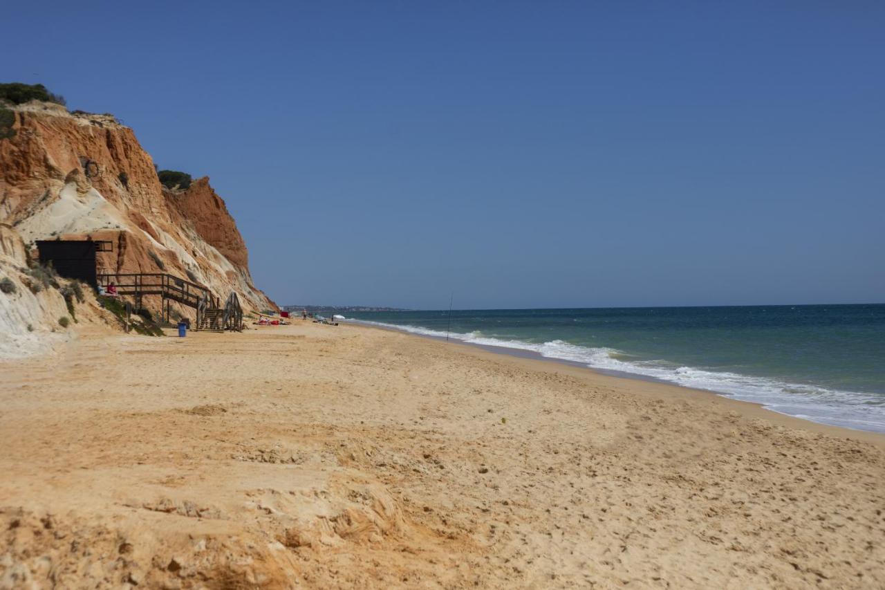 Hopstays Vilamoura All In - Marina View Apartment Quarteira Exteriör bild